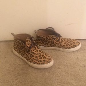 GAP cheetah print high tops